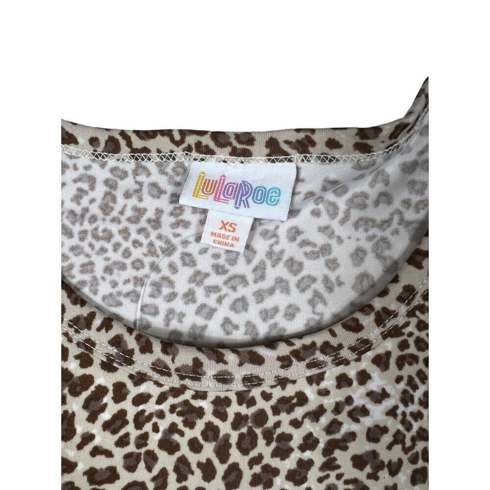 LulaRoe Women's Short Animal Print w/ Pockets - Picture 4 of 7